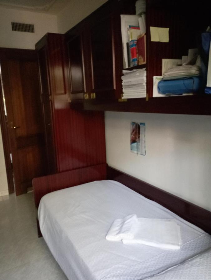 Domus Garden Bed & Breakfast Olbia Dış mekan fotoğraf