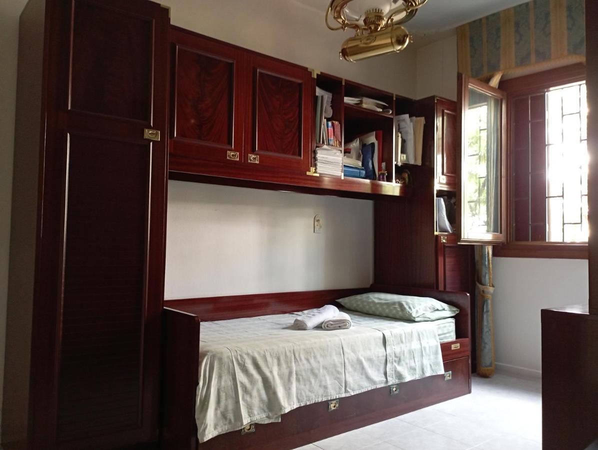Domus Garden Bed & Breakfast Olbia Dış mekan fotoğraf